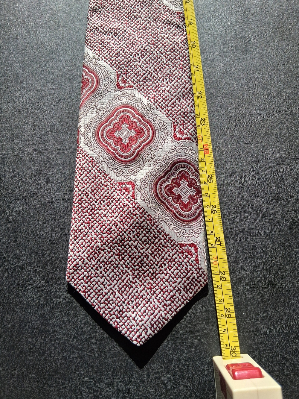Lilly Daché Paris-Rome-Los Angeles Classic Mens Vintage Tie